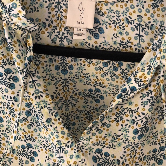 Anthropologie Joie flutter sleeve floral top - Picture 10 of 10